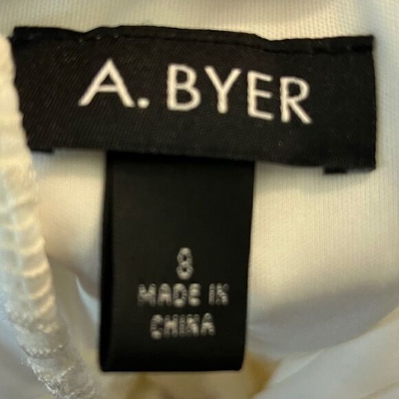 A. Byer Women's Lace Fit and Flare Dress, Off White, Size 8. - Picture 9 of 13